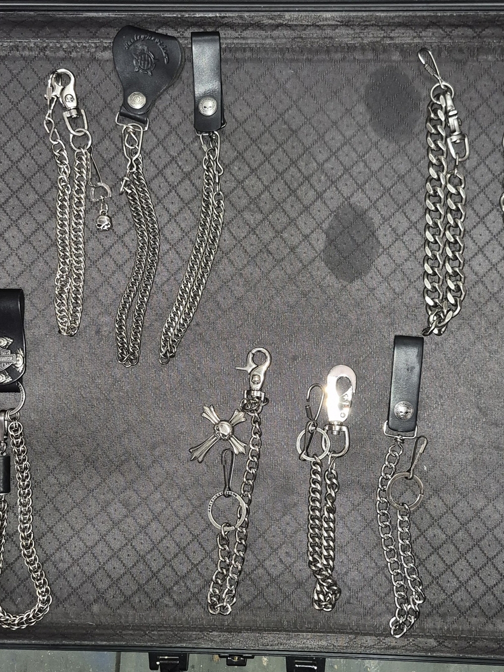 Men's Silver Chain Wallet Clip - Black Leather Accent